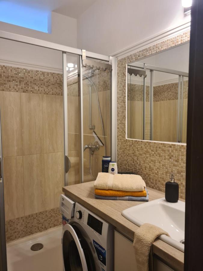 Apartman Valentin Apartamento Komárno Exterior foto